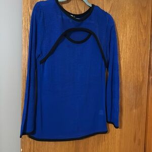 Women’s lightweight cut out sweater